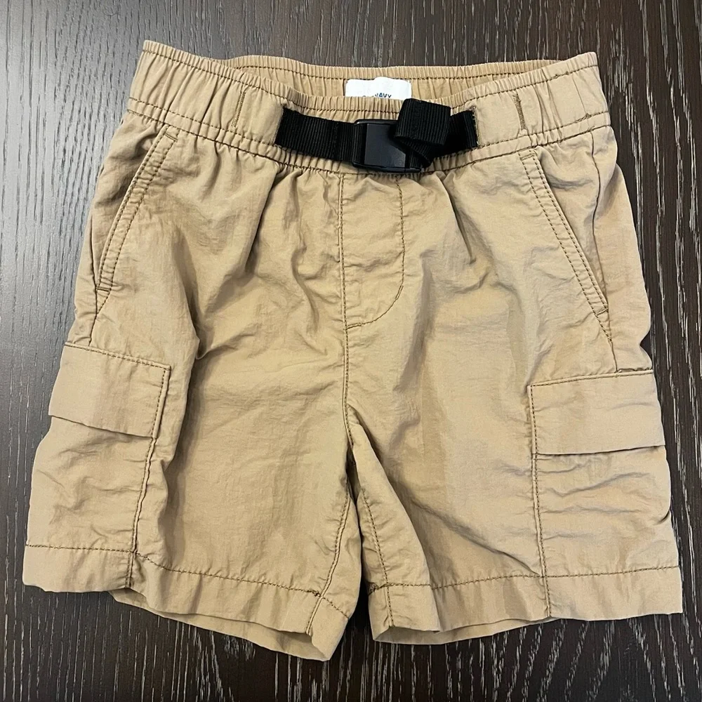 Old Navy Toddler Khaki Cargo Shorts Black Belt Elastic Waist Size 5